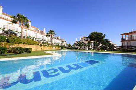 Lomas de cabopino | 3 bedroom townhouse for sale swimming pool
