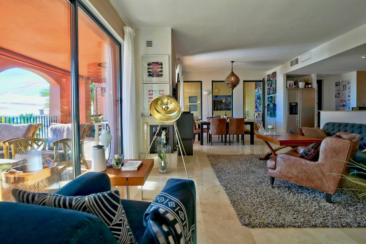 Ground floor apartment for sale in Cascadas de Calahonda