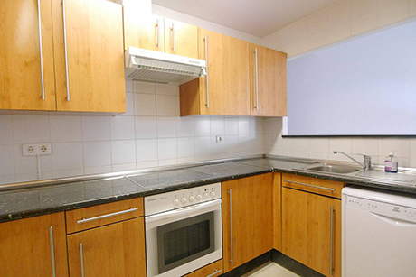 kitchen image apartment in reserva del higueron benalmadena