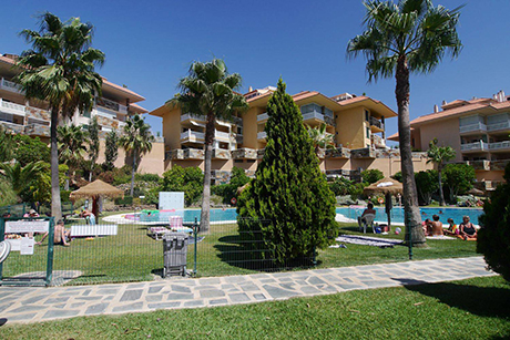 swimming pool image apartment in reserva del higueron benalmadena