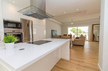 image of kitchen from refurbished villa in cabopino