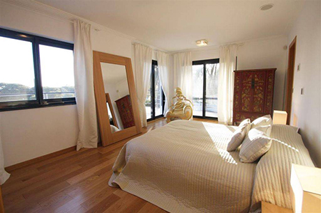 other bedroom pic beachside villa in cabopino for sale