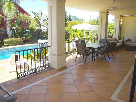 patio image beachside villa in cabopino