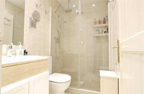 bathroom pic spectacular apartment for sale in cabopino port