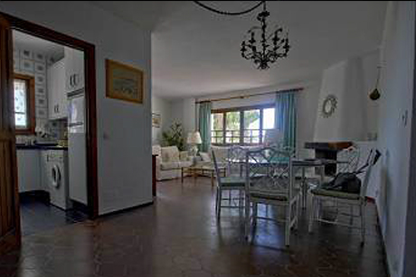 living room pic First line beach apartment in Cabopino Port