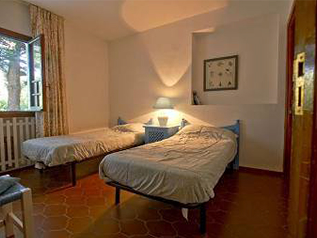 other bedroom First line beach apartment in Cabopino Port