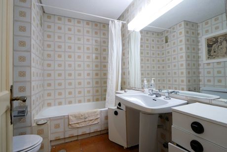 bathroom in cabopino