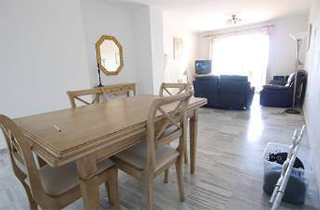 Elevated Ground floor apartment | Las Mimosas Cabopino dining room