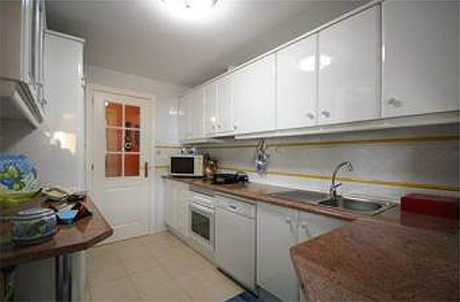 las mimosas cabopino middle floor apartment - kitchen pic