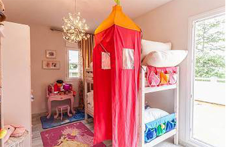 las mimosas cabopino penthouse  kids playroom