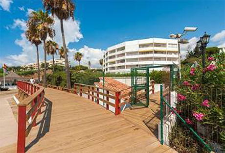 boardwalk image of firstline beach apartment in mijas costa