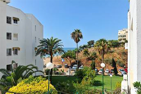 outside image of firstline beach apartment in mijas costa