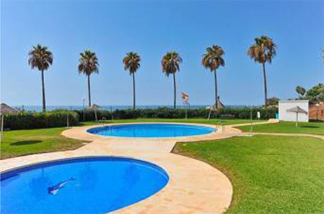 swimmingpool image of firstline beach apartment in mijas costa