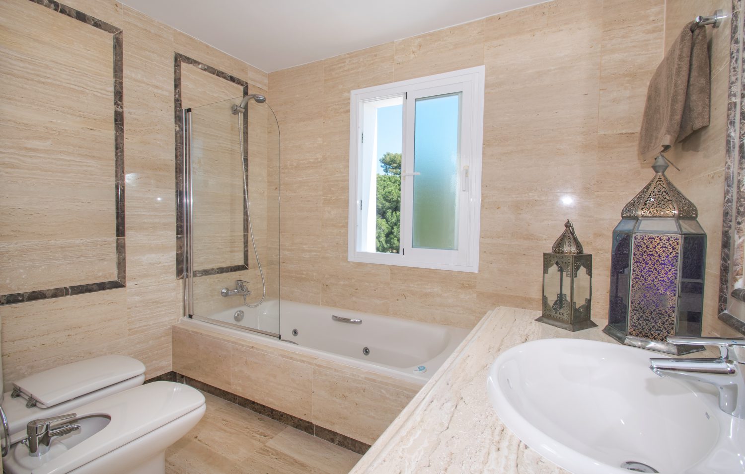 bathroom1  pic  new apartments marbella