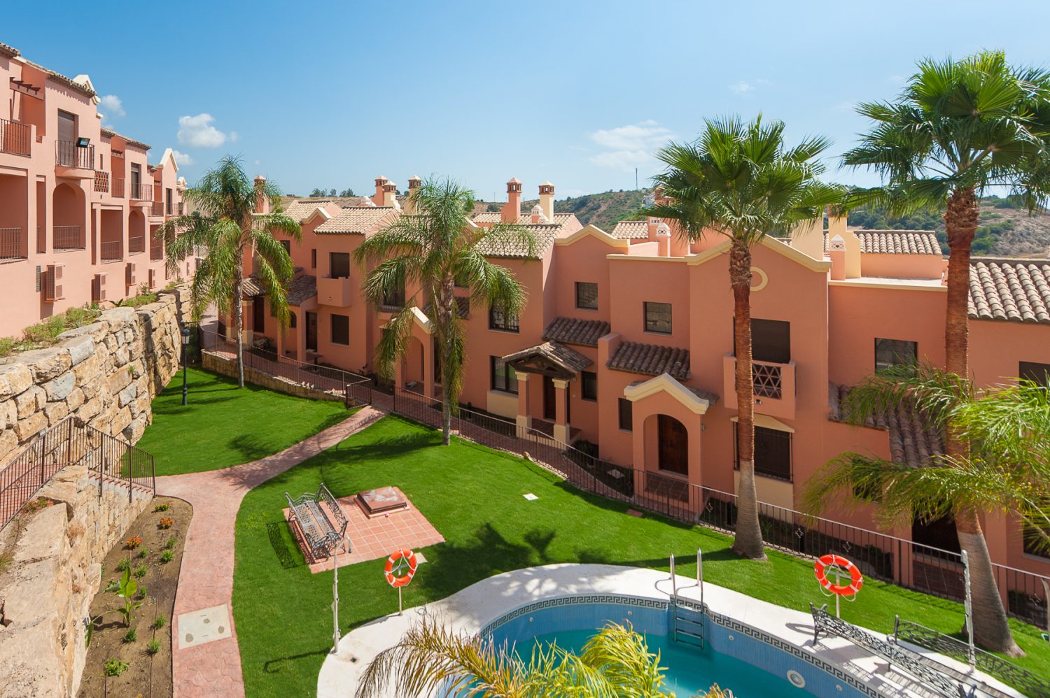 view to townhouses golf townhouses near Marbella