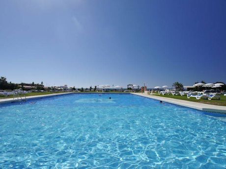 pool in cabopino port