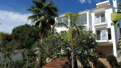 marbella property - villa for sale near mijas image - distressed property spain